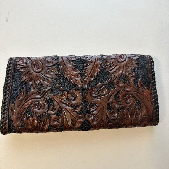 Vtg Tooled Leather Wallet Womens Floral Design & Purple Lining Handmade Western - Picture 2 of 6